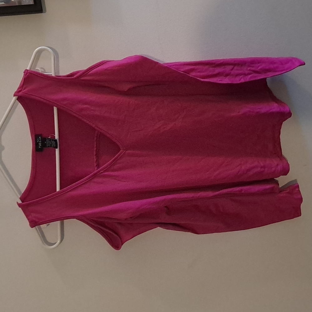 Rue 21 M open shoulder v neck bugandy long sleeve